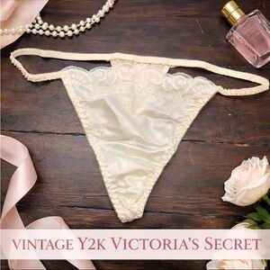 Vintage Y2K Victoria’s Secret Champagne Satin Lace Thong Panty M 51622